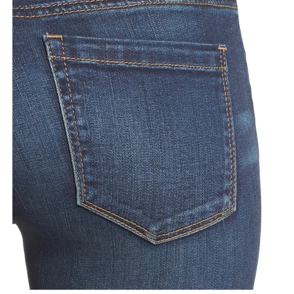 BLANKNYC Distressed Skinny Jeans - Picture 6 of 8